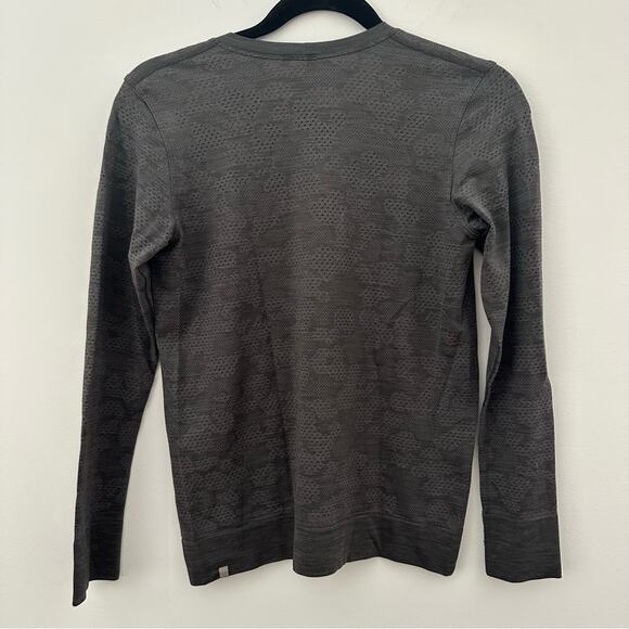 Lululemon Athletica Charcoal Textured Long Sleeve Knit Top Size Small - Picture 4 of 6